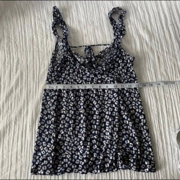 Zoey blue and white floral Cami Tank Top XS 5 FOR $25 💵 💲 - Picture 8 of 10